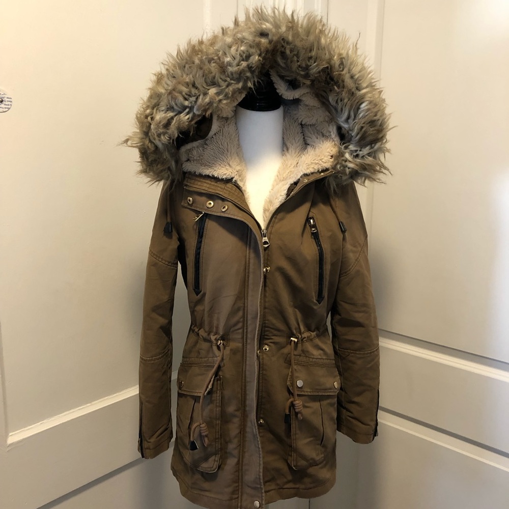 Bershka winter snow ski fleece lined coat size medium
